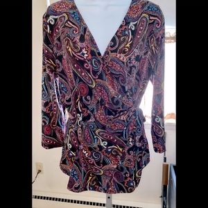 NWOT, Jaclyn Smith Collection Paisley Print Top